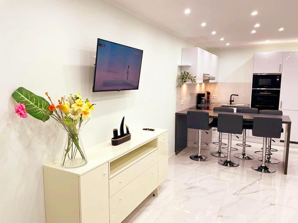 Davidoff-Apartment Seelze Exterior photo